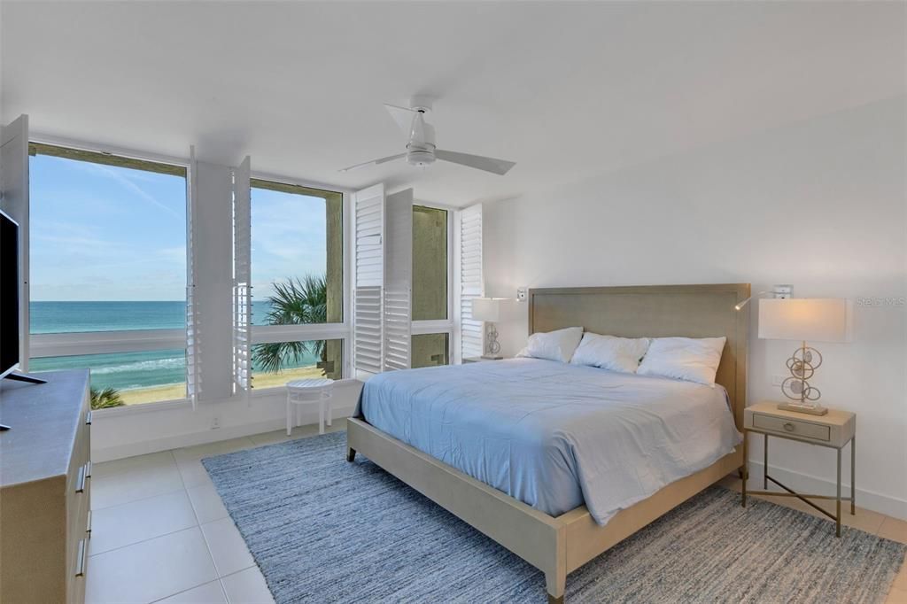 Под контрактом: $1,449,000 (2 спален, 2 ванн, 1503 Квадратных фут)