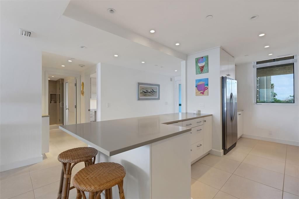 Под контрактом: $1,449,000 (2 спален, 2 ванн, 1503 Квадратных фут)