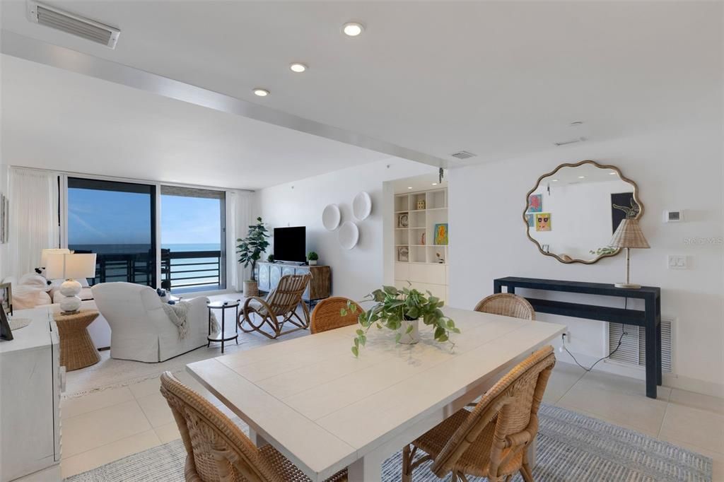 Под контрактом: $1,449,000 (2 спален, 2 ванн, 1503 Квадратных фут)