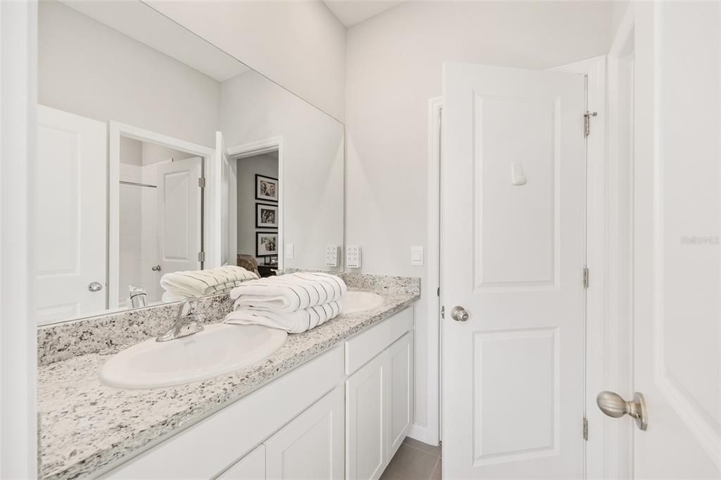 待售: $619,000 (4 贝兹, 3 浴室, 2859 平方英尺)