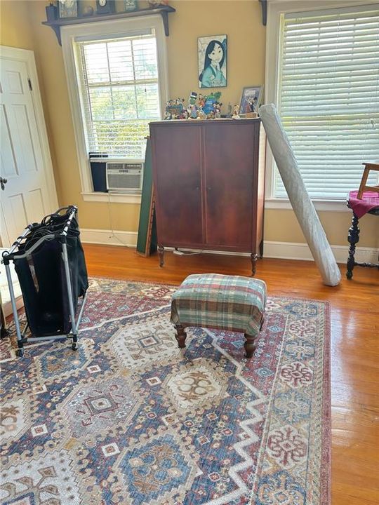 На продажу: $679,000 (4 спален, 2 ванн, 3608 Квадратных фут)