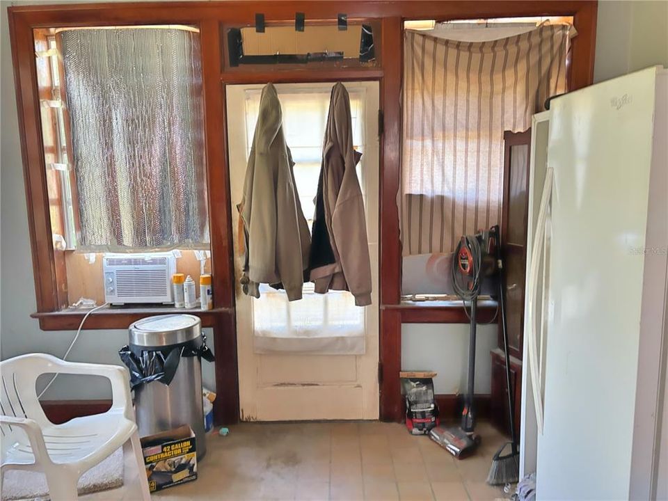 На продажу: $679,000 (4 спален, 2 ванн, 3608 Квадратных фут)