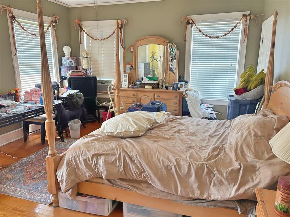 На продажу: $679,000 (4 спален, 2 ванн, 3608 Квадратных фут)