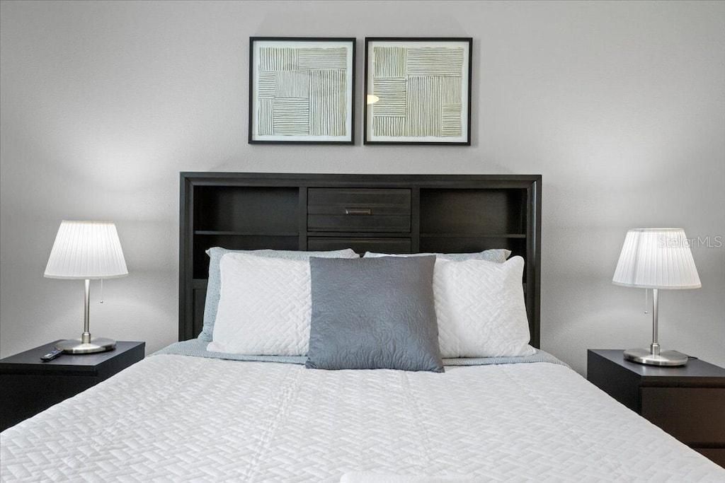 For Rent: $5,900 (6 beds, 6 baths, 3888 Square Feet)