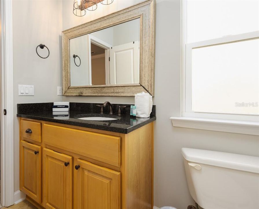 На продажу: $905,000 (4 спален, 3 ванн, 2040 Квадратных фут)