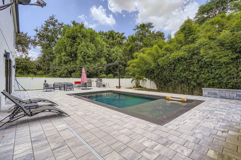 En Venta: $824,990 (4 camas, 3 baños, 2469 Pies cuadrados)