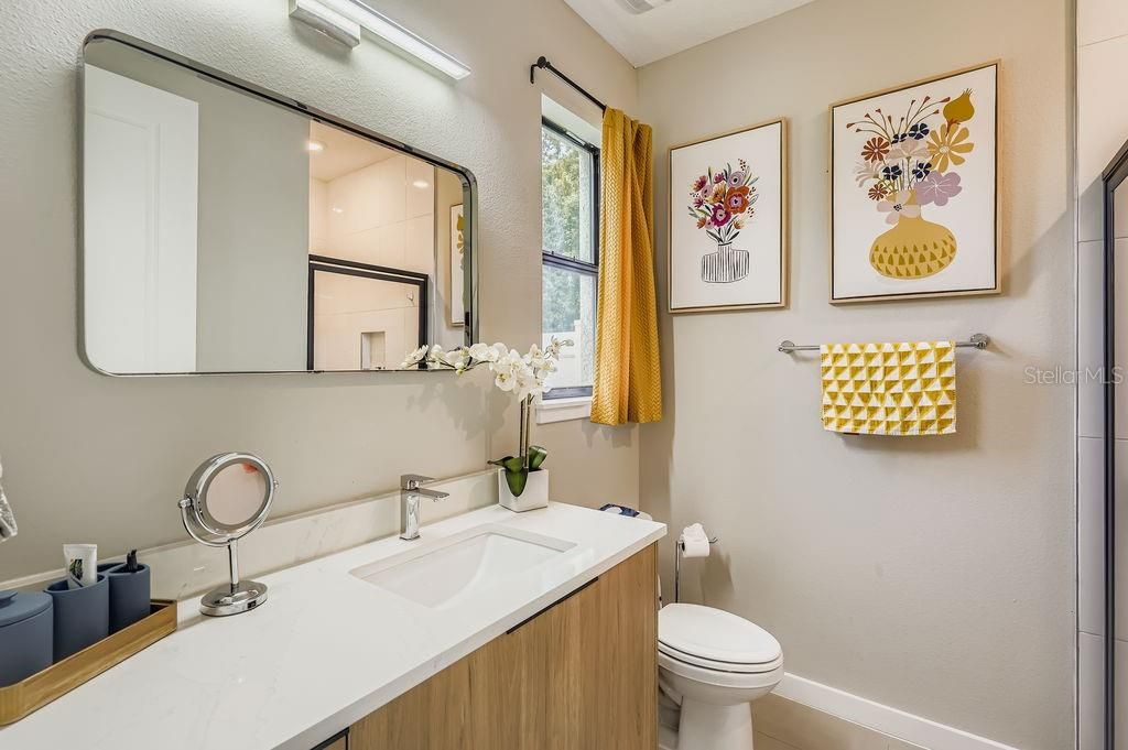 En Venta: $824,990 (4 camas, 3 baños, 2469 Pies cuadrados)