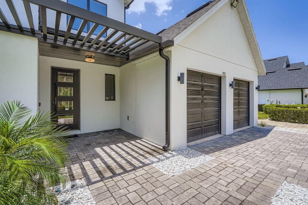 En Venta: $824,990 (4 camas, 3 baños, 2469 Pies cuadrados)