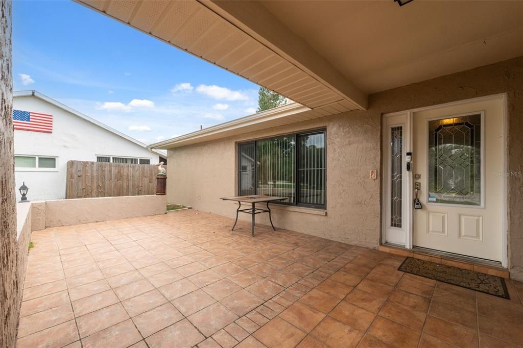 For Sale: $297,500 (2 beds, 2 baths, 1533 Square Feet)