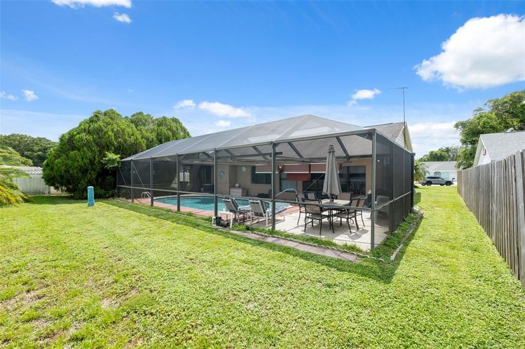 For Sale: $297,500 (2 beds, 2 baths, 1533 Square Feet)