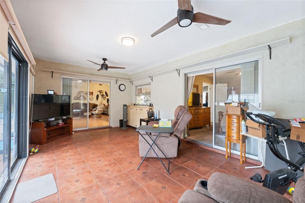 For Sale: $297,500 (2 beds, 2 baths, 1533 Square Feet)