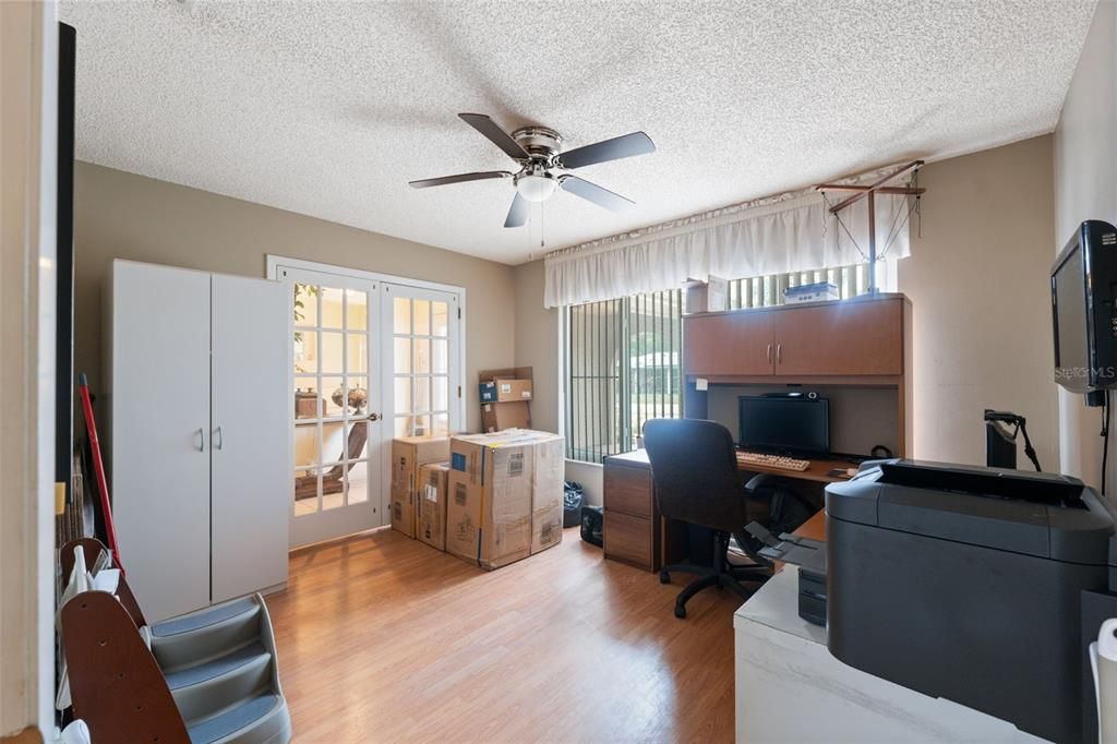 For Sale: $297,500 (2 beds, 2 baths, 1533 Square Feet)