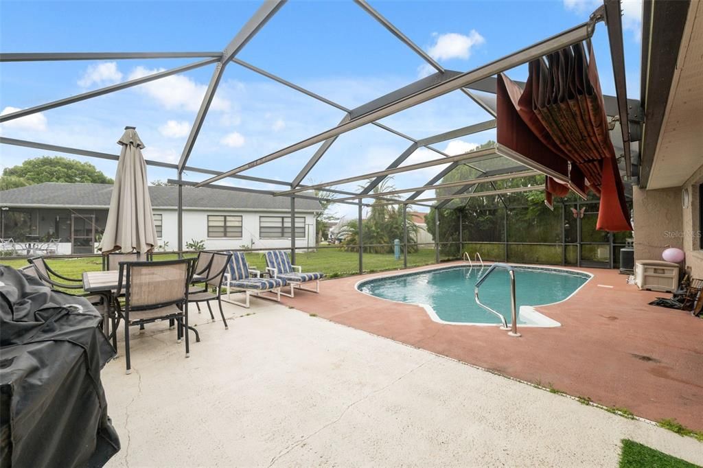 For Sale: $297,500 (2 beds, 2 baths, 1533 Square Feet)