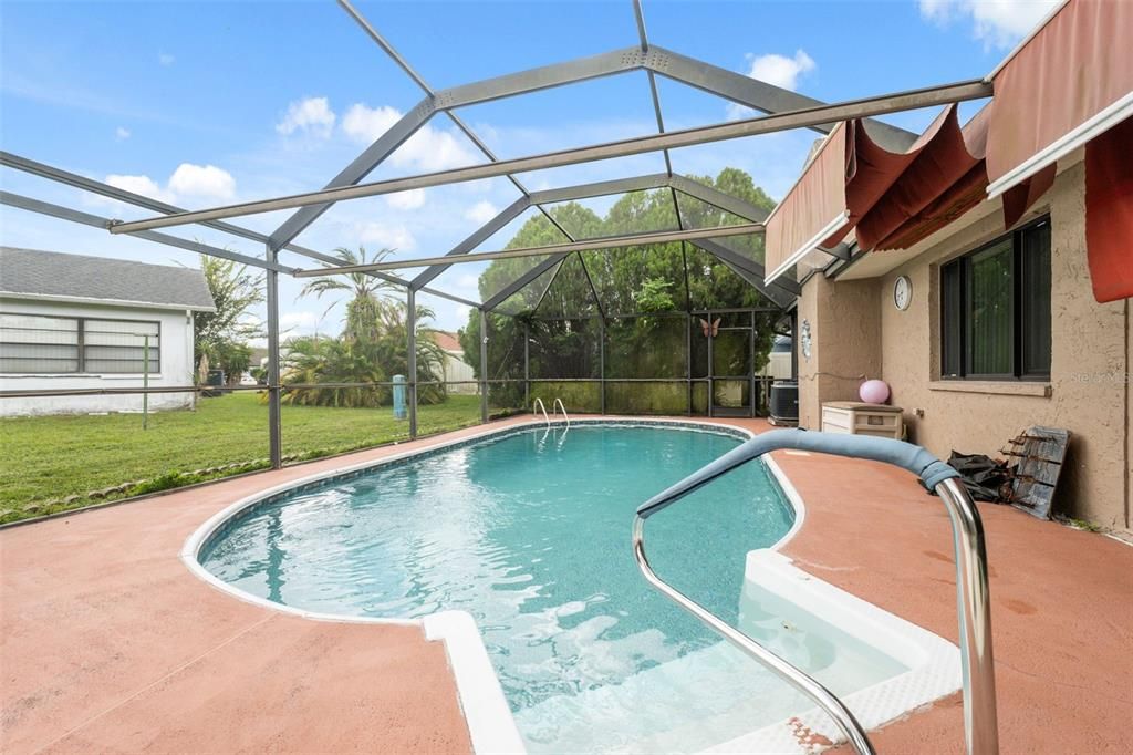 For Sale: $297,500 (2 beds, 2 baths, 1533 Square Feet)