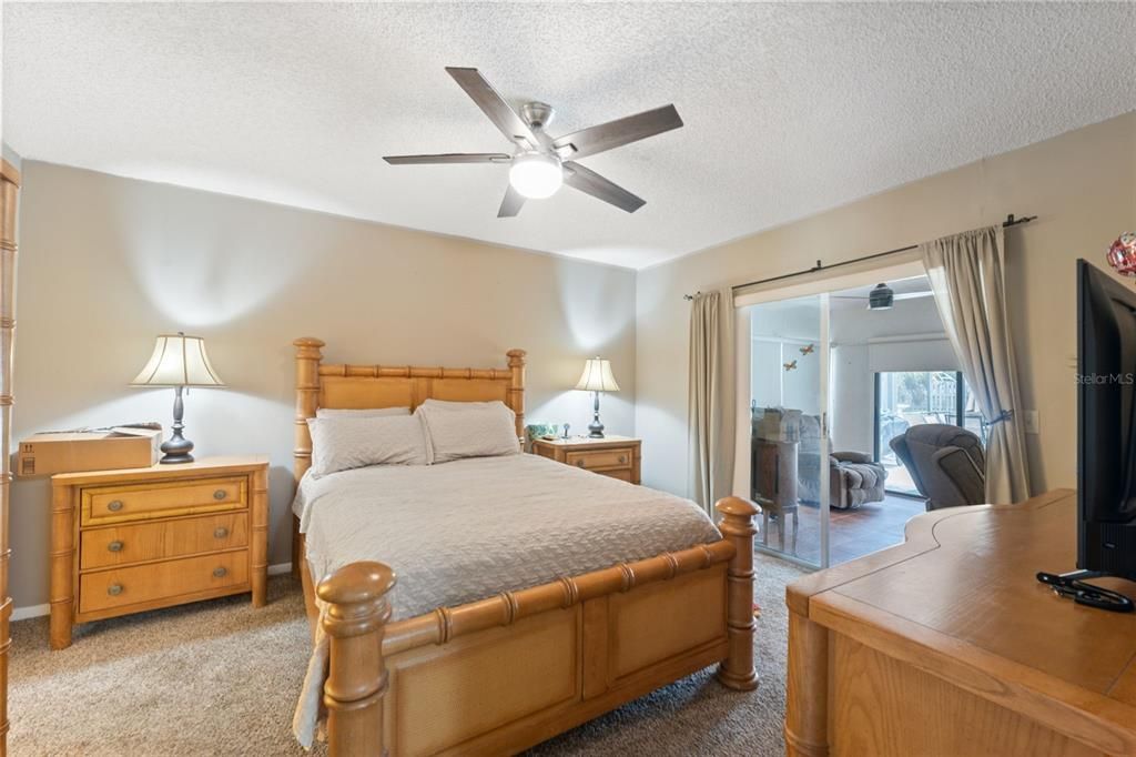 For Sale: $297,500 (2 beds, 2 baths, 1533 Square Feet)