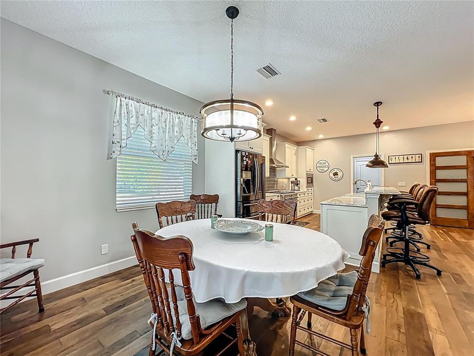 For Sale: $624,900 (3 beds, 2 baths, 2269 Square Feet)