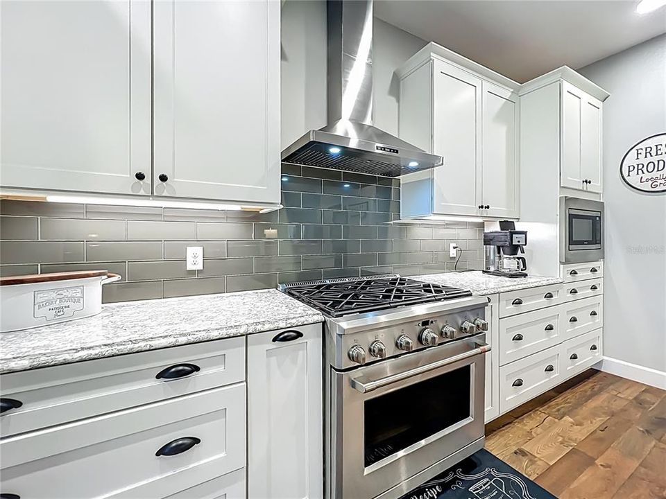 For Sale: $624,900 (3 beds, 2 baths, 2269 Square Feet)