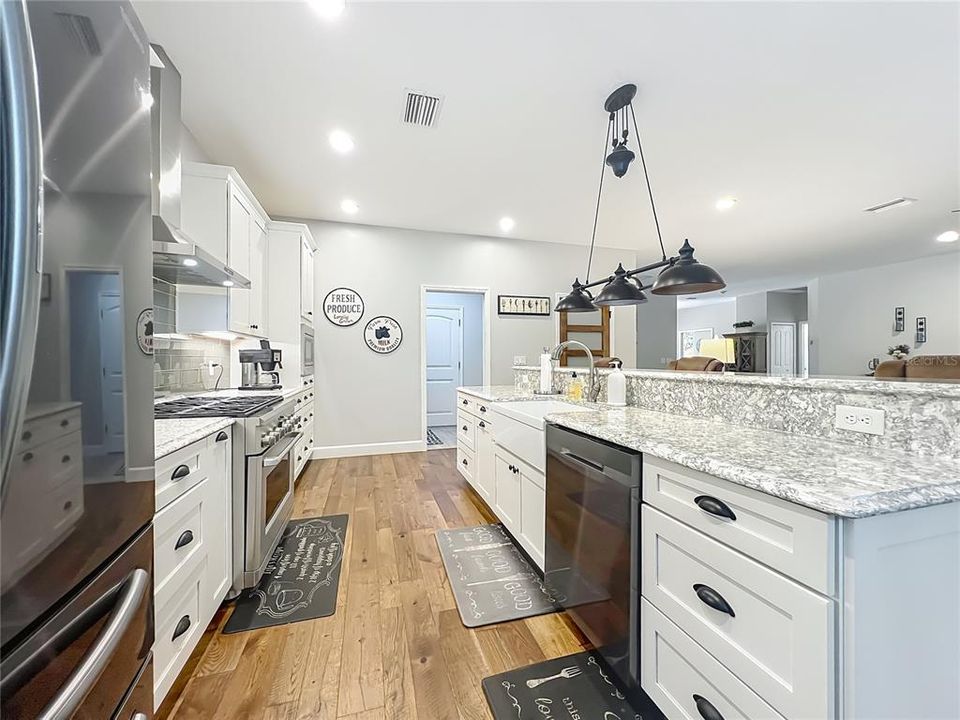 For Sale: $624,900 (3 beds, 2 baths, 2269 Square Feet)