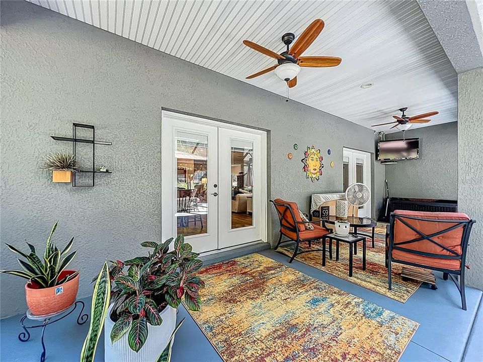 For Sale: $624,900 (3 beds, 2 baths, 2269 Square Feet)