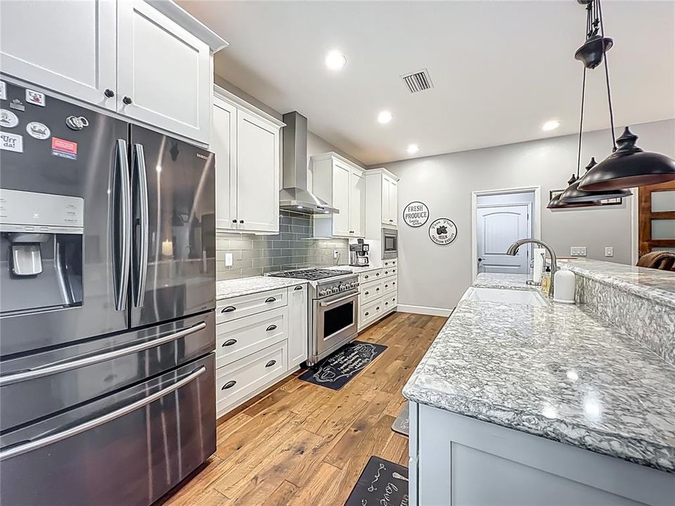 For Sale: $624,900 (3 beds, 2 baths, 2269 Square Feet)