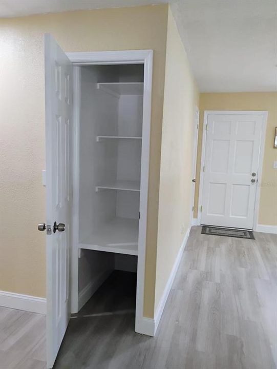 待售: $349,000 (3 贝兹, 1 浴室, 1780 平方英尺)