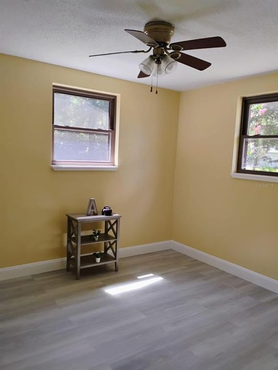 待售: $349,000 (3 贝兹, 1 浴室, 1780 平方英尺)