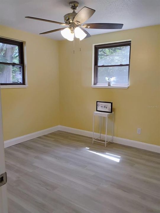 待售: $349,000 (3 贝兹, 1 浴室, 1780 平方英尺)