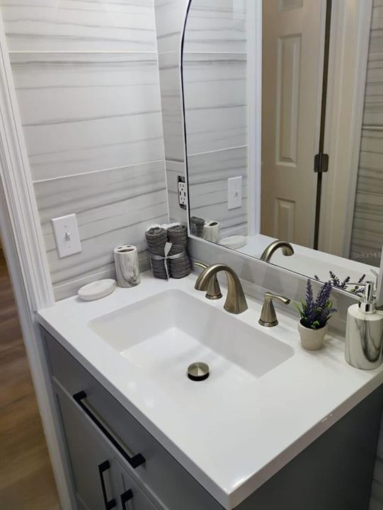 待售: $349,000 (3 贝兹, 1 浴室, 1780 平方英尺)