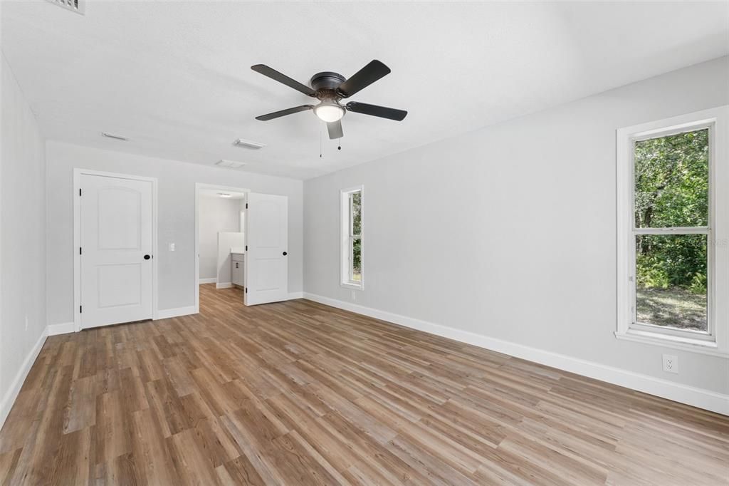 For Sale: $479,000 (3 beds, 2 baths, 1995 Square Feet)