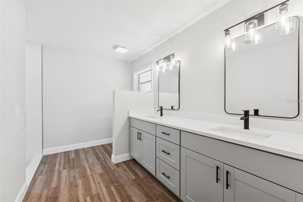 For Sale: $479,000 (3 beds, 2 baths, 1995 Square Feet)