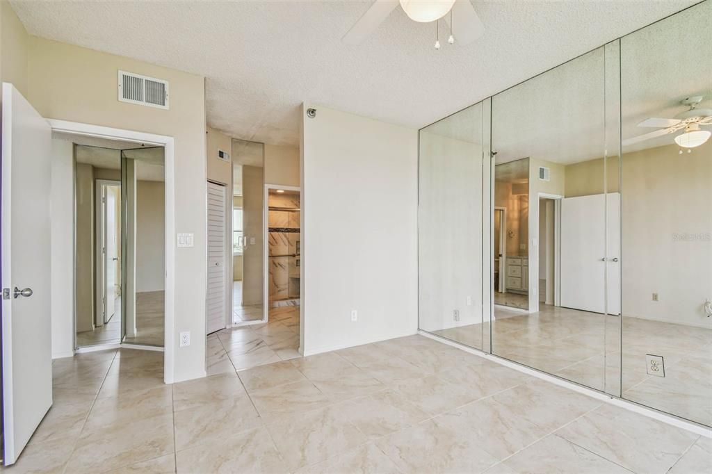 For Sale: $450,000 (2 beds, 2 baths, 1145 Square Feet)