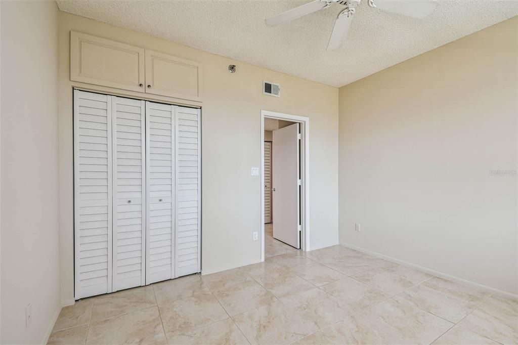 For Sale: $450,000 (2 beds, 2 baths, 1145 Square Feet)
