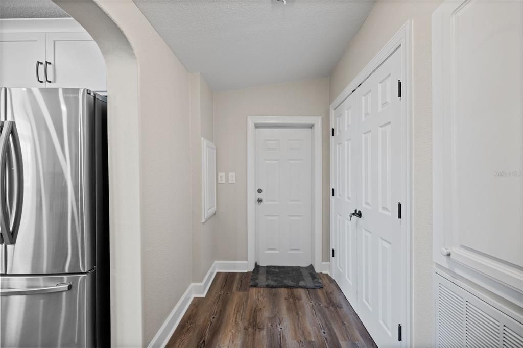 En Venta: $499,900 (3 camas, 2 baños, 1932 Pies cuadrados)