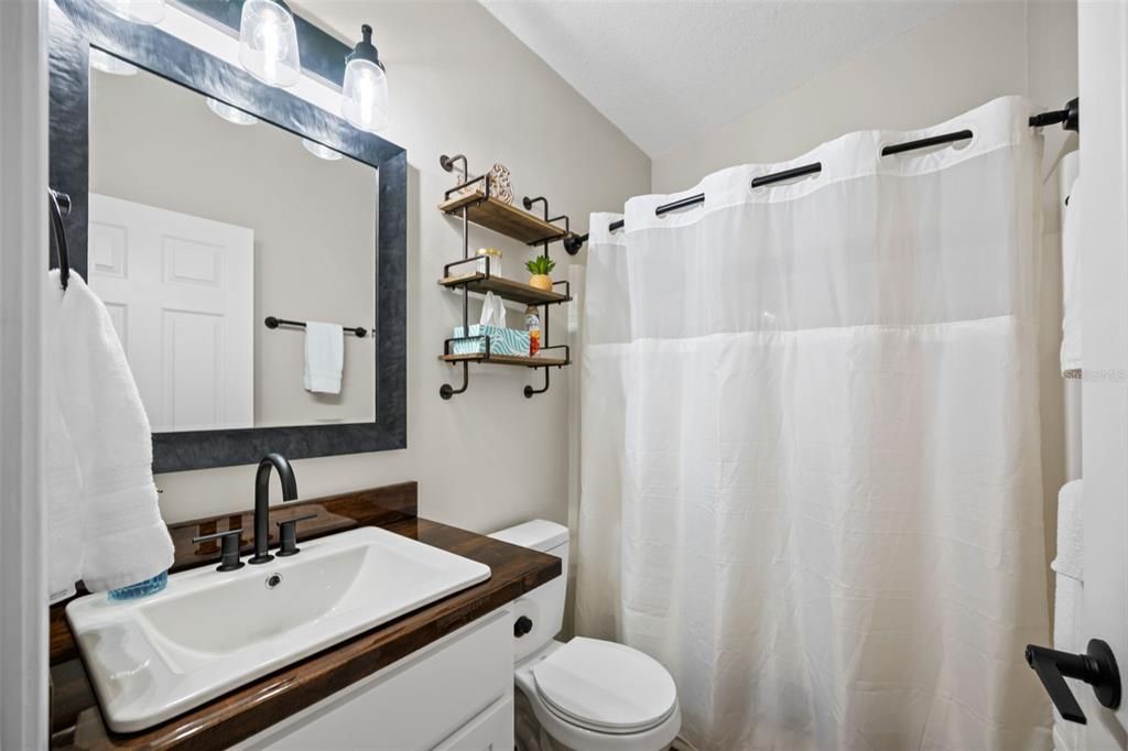 En Venta: $499,900 (3 camas, 2 baños, 1932 Pies cuadrados)