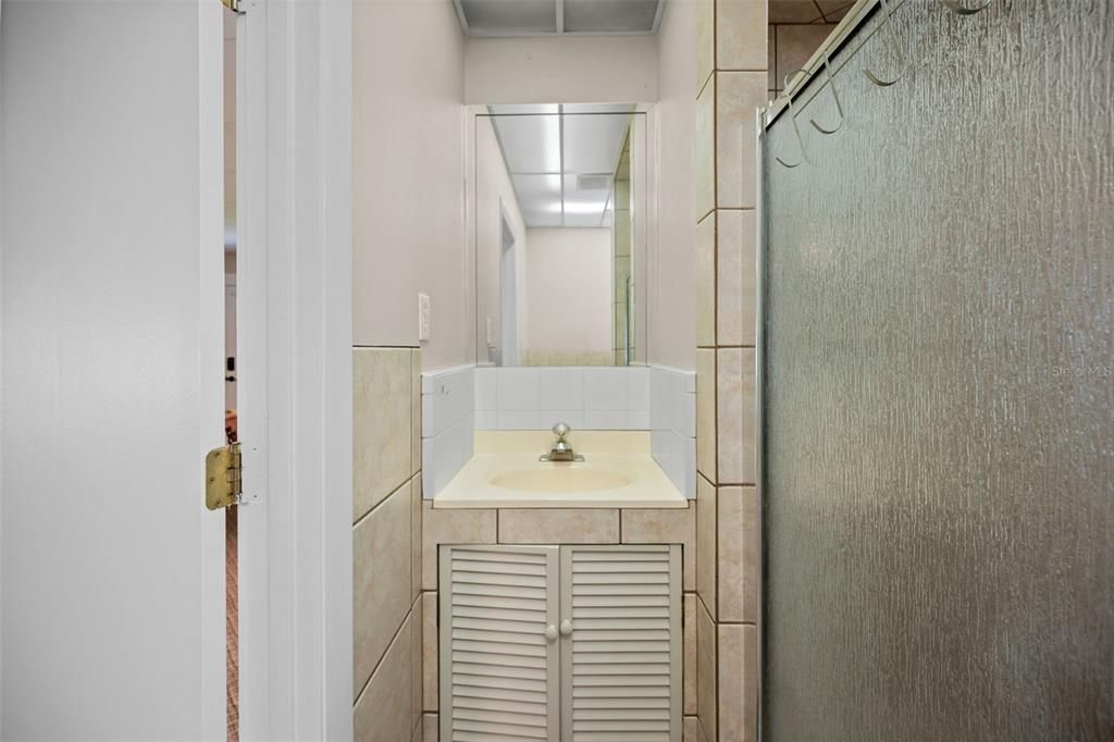 En Venta: $499,900 (3 camas, 2 baños, 1932 Pies cuadrados)