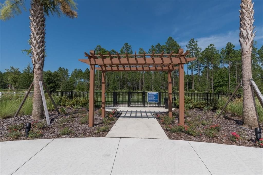 En Venta: $635,000 (4 camas, 3 baños, 2730 Pies cuadrados)