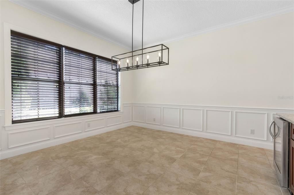 待售: $1,399,000 (5 贝兹, 4 浴室, 4079 平方英尺)