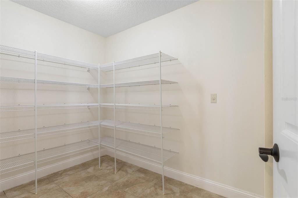 待售: $1,399,000 (5 贝兹, 4 浴室, 4079 平方英尺)