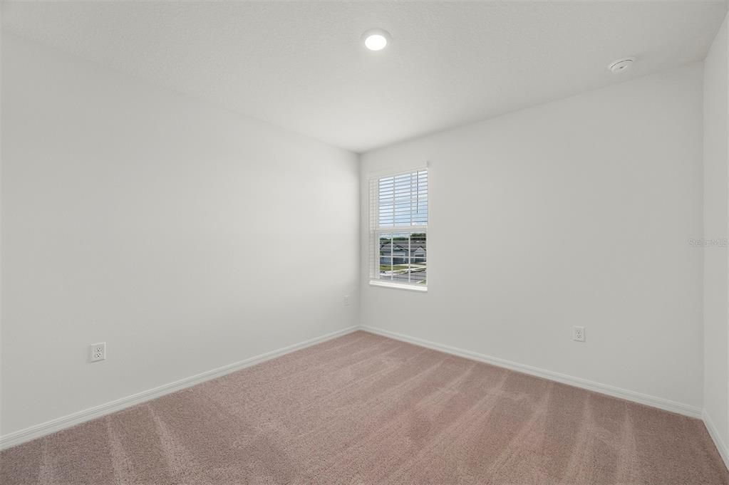 待售: $414,900 (5 贝兹, 2 浴室, 2461 平方英尺)