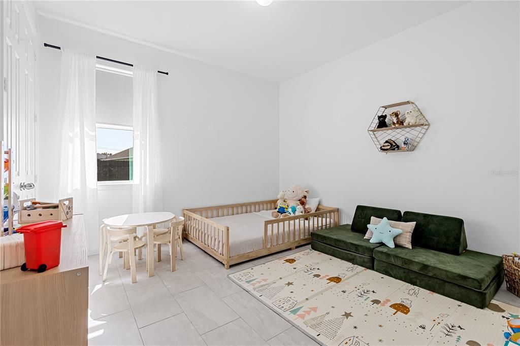 待售: $519,000 (4 贝兹, 3 浴室, 2396 平方英尺)