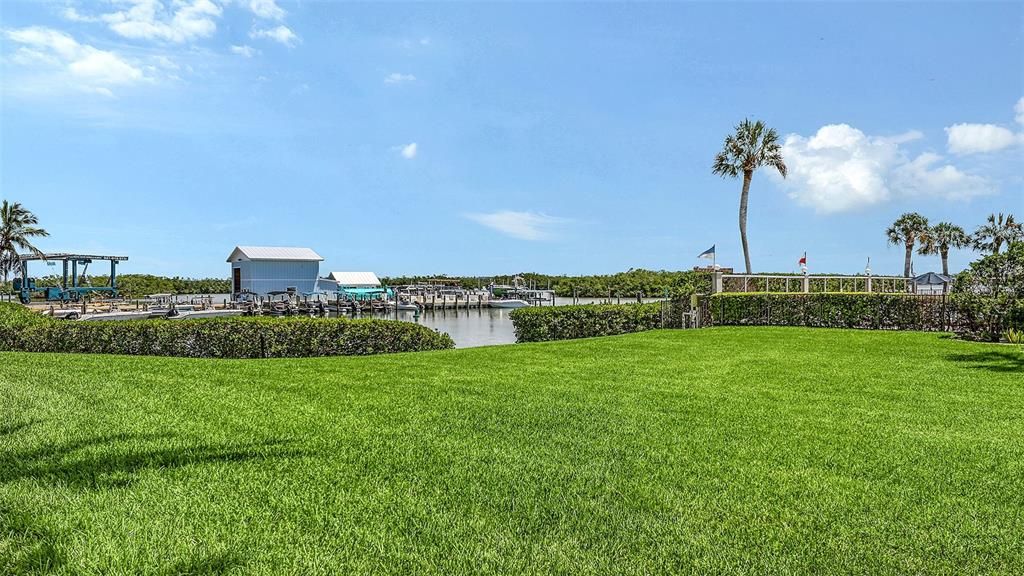 На продажу: $538,000 (2 спален, 2 ванн, 1233 Квадратных фут)