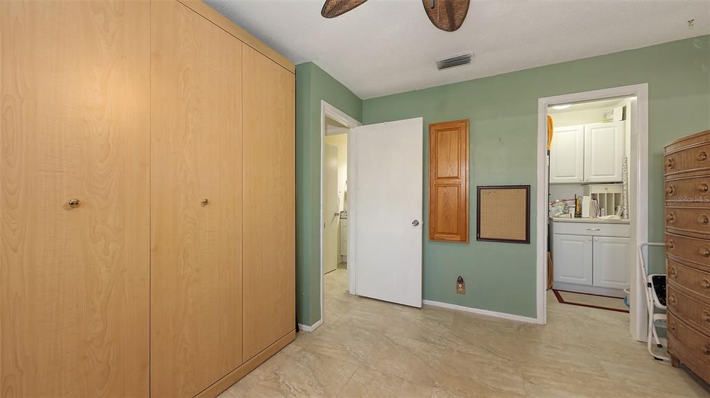 На продажу: $538,000 (2 спален, 2 ванн, 1233 Квадратных фут)