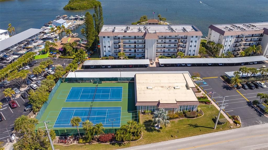 На продажу: $538,000 (2 спален, 2 ванн, 1233 Квадратных фут)