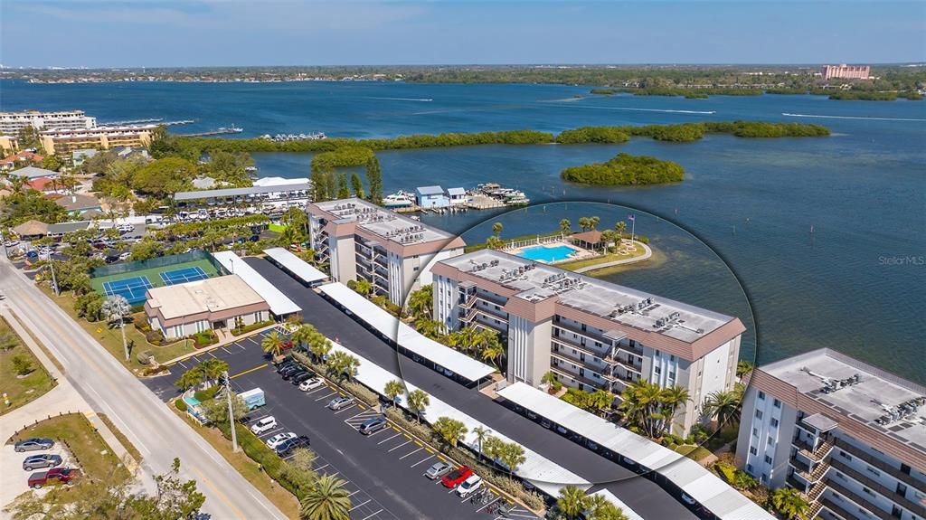 На продажу: $538,000 (2 спален, 2 ванн, 1233 Квадратных фут)