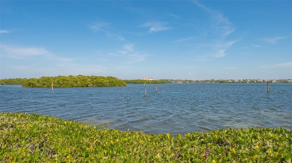 На продажу: $538,000 (2 спален, 2 ванн, 1233 Квадратных фут)