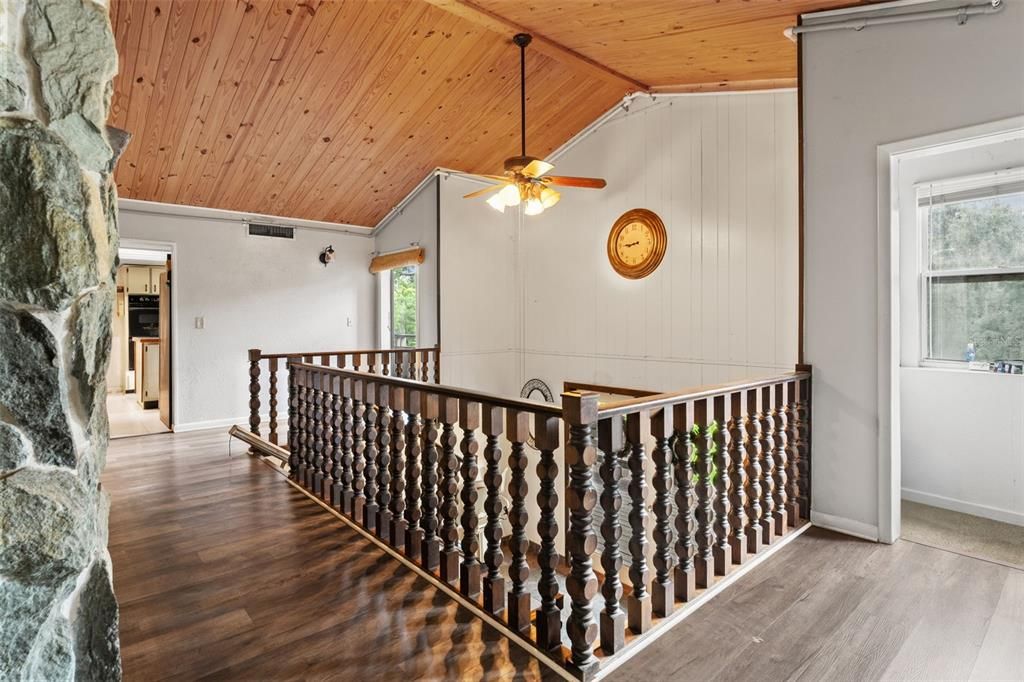 合同活跃: $799,000 (9 贝兹, 4 浴室, 5104 平方英尺)