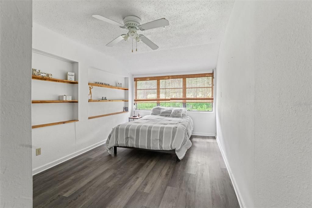 合同活跃: $799,000 (9 贝兹, 4 浴室, 5104 平方英尺)