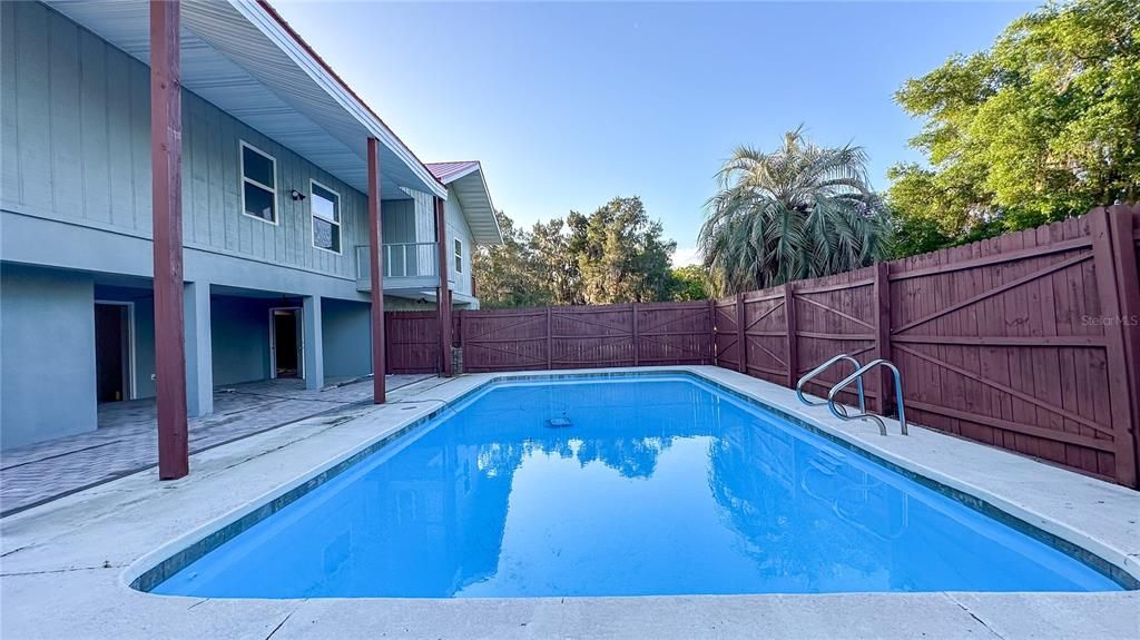 For Sale: $364,900 (5 beds, 3 baths, 2635 Square Feet)