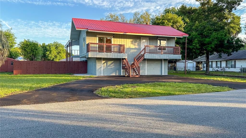 For Sale: $364,900 (5 beds, 3 baths, 2635 Square Feet)