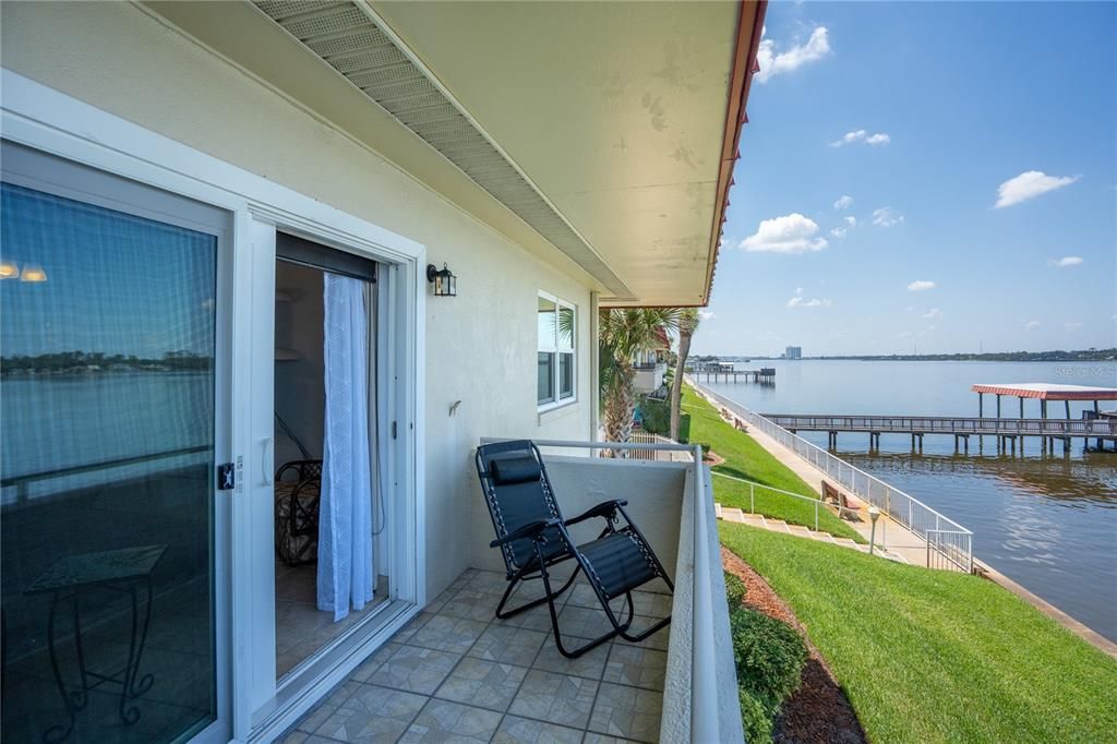 待售: $284,500 (2 贝兹, 2 浴室, 1235 平方英尺)